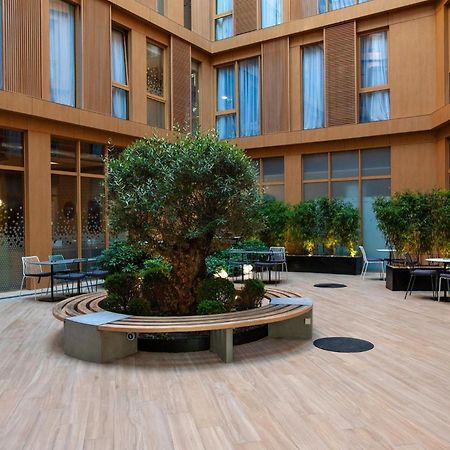 Holiday Inn Express Tbilisi Avlabari By Ihg Exterior photo