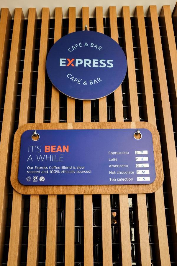Holiday Inn Express Tbilisi Avlabari By Ihg Exterior photo