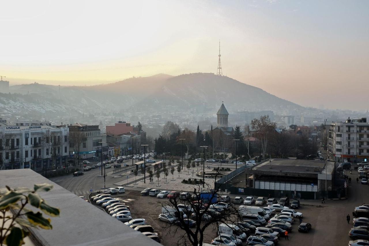 Holiday Inn Express Tbilisi Avlabari By Ihg Exterior photo