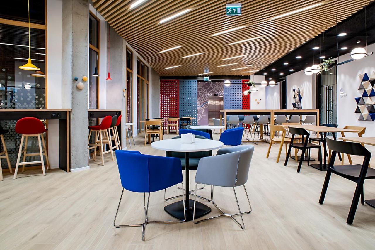 Holiday Inn Express Tbilisi Avlabari By Ihg Exterior photo