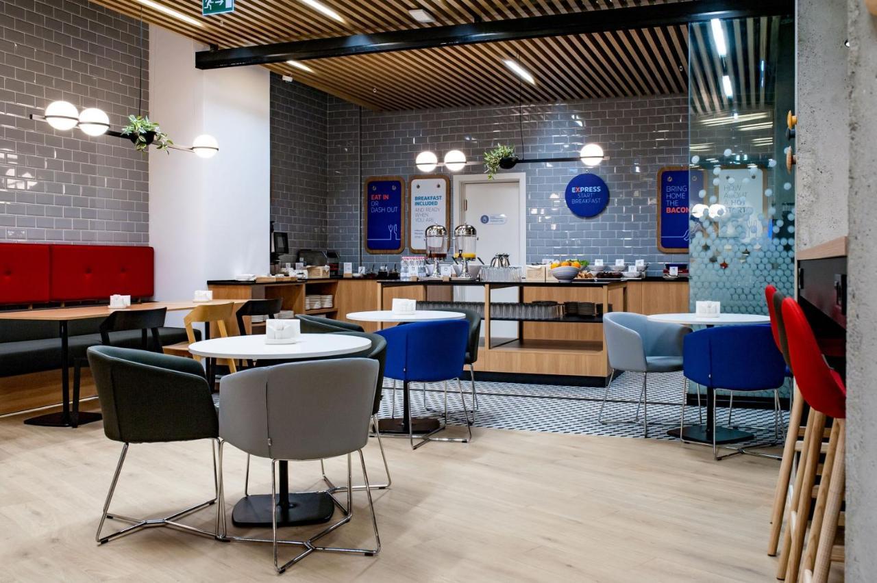Holiday Inn Express Tbilisi Avlabari By Ihg Exterior photo
