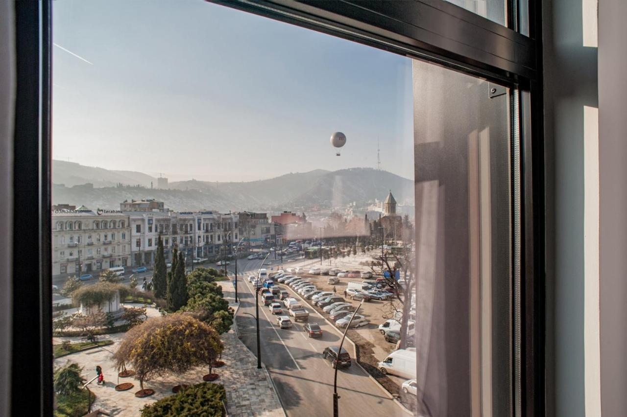 Holiday Inn Express Tbilisi Avlabari By Ihg Exterior photo