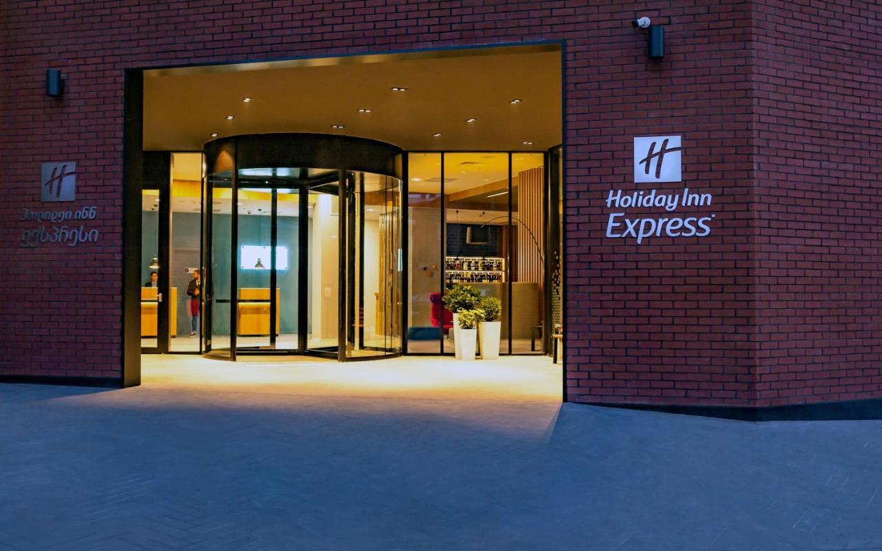 Holiday Inn Express Tbilisi Avlabari By Ihg Exterior photo